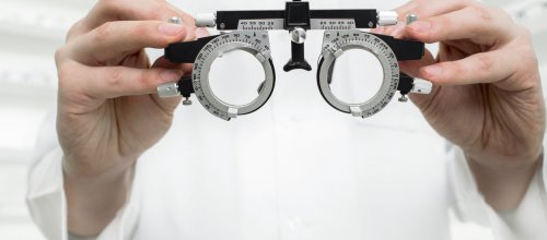 Messgerät Augenarzt Hände